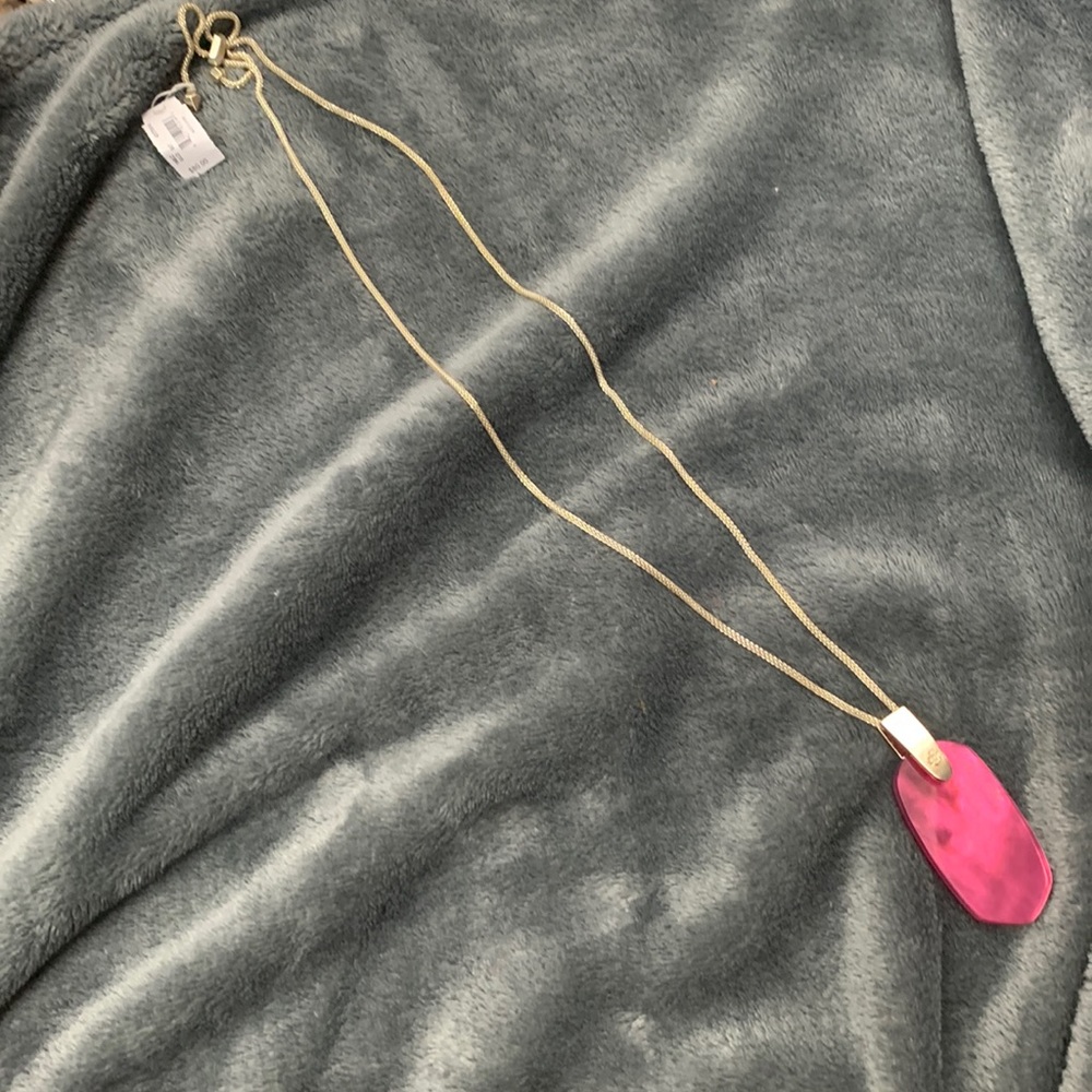 NWT Berry Kendra Scott Necklace